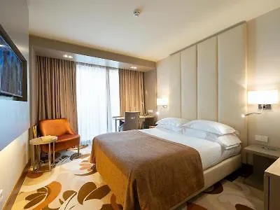 Smy Hotel 4*