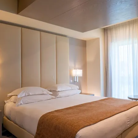 Hotel Smy 4*