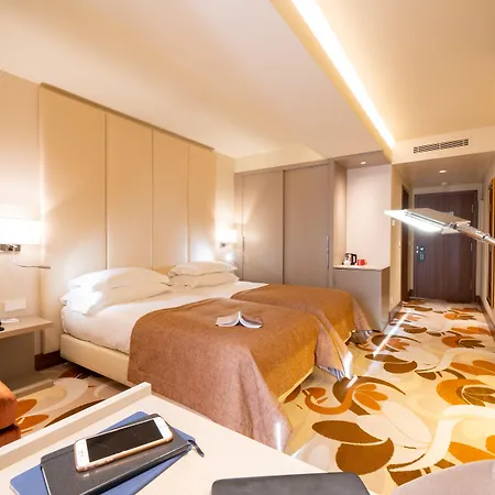 Hotel Smy