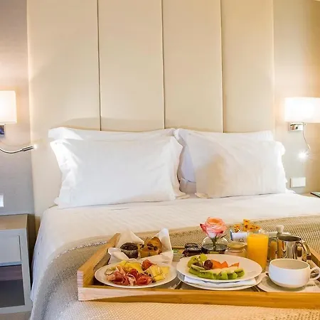 Hotel Smy 4*