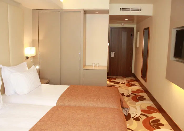 Smy 4* Лиссабон