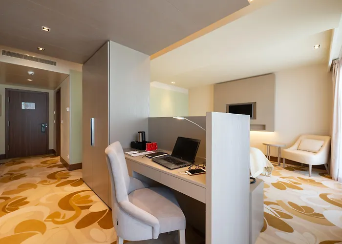 Smy Отель Лиссабон